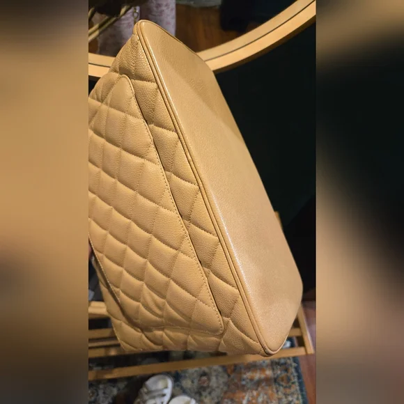 CHANEL Beige Quilted Tote MEDALLION Bag - Picture 12 of 13